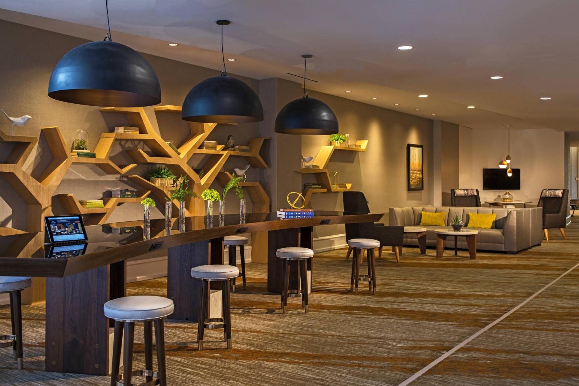 Renaissance Raleigh North Hills Hotel Eksteriør billede