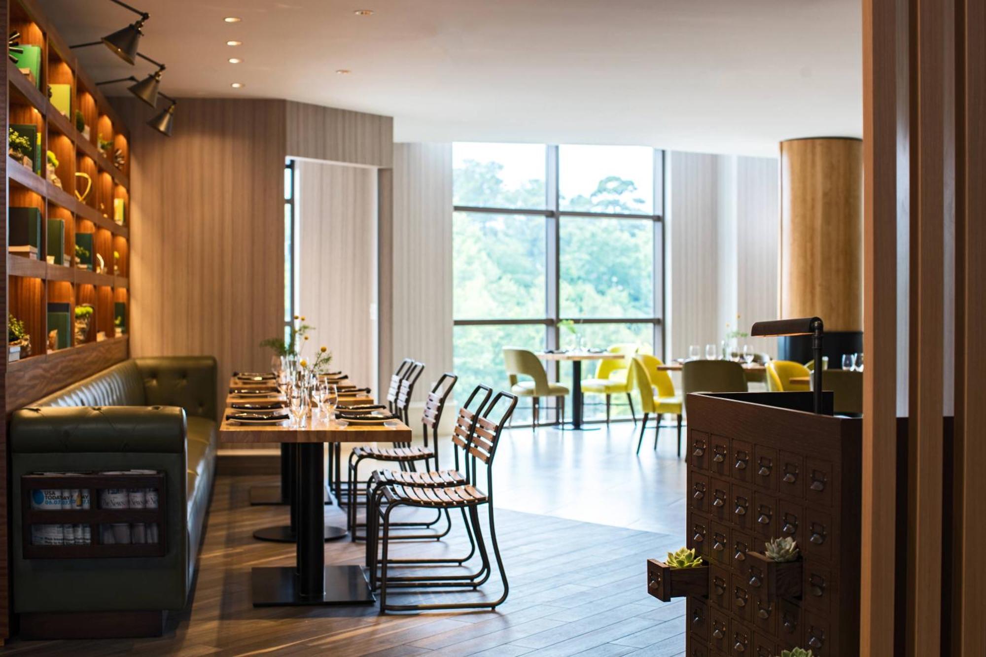 Renaissance Raleigh North Hills Hotel Eksteriør billede
