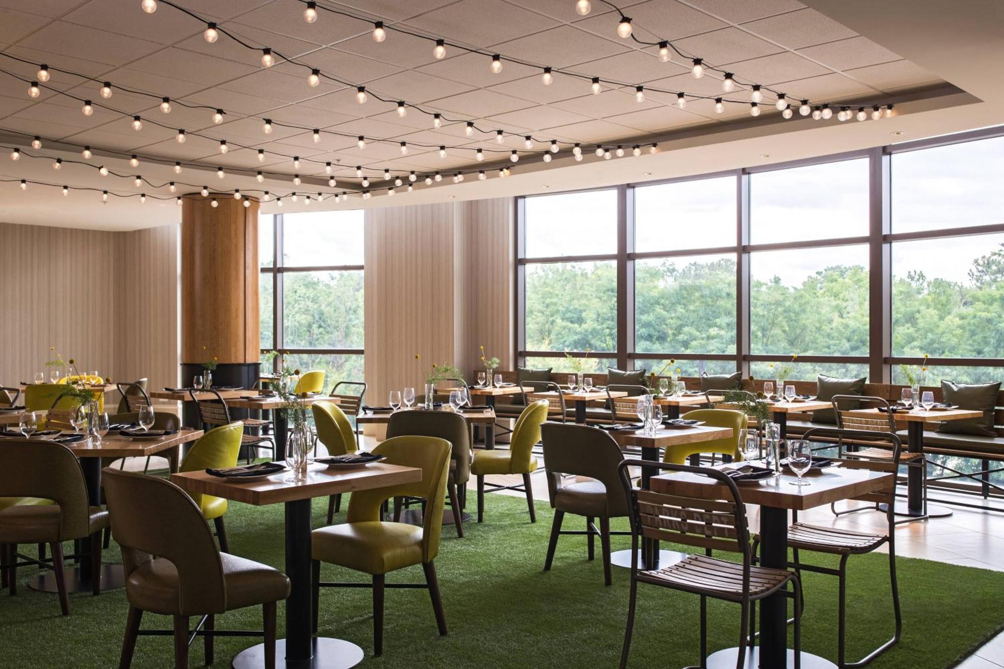 Renaissance Raleigh North Hills Hotel Eksteriør billede